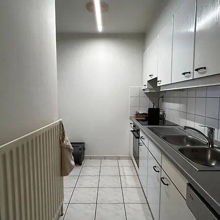 ' Little Lounge London' Apartment Geel